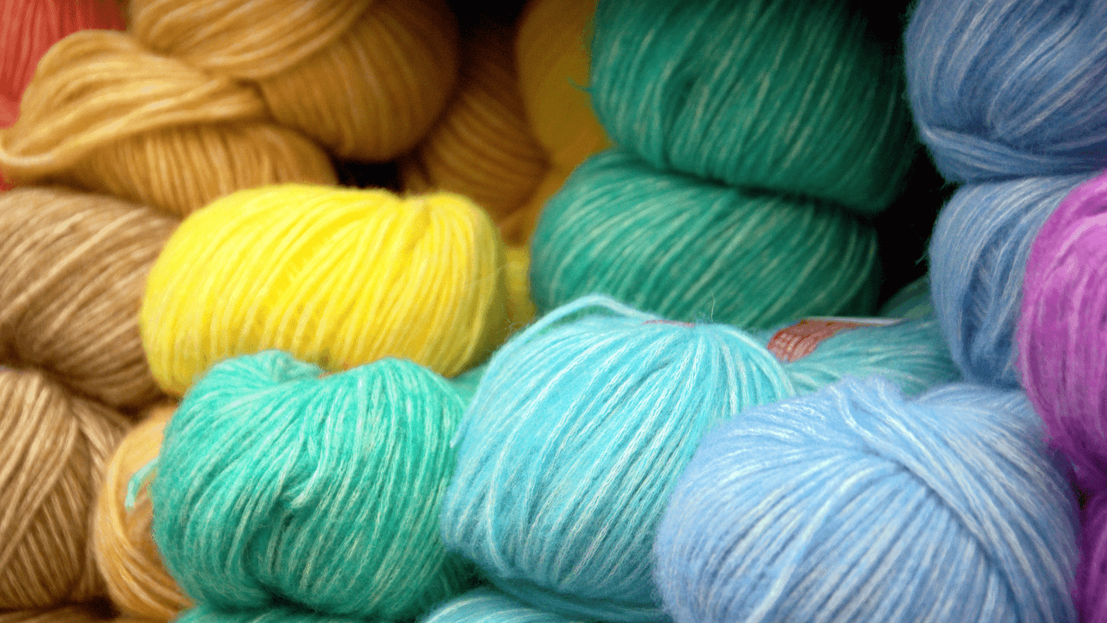 image of tufting yarn