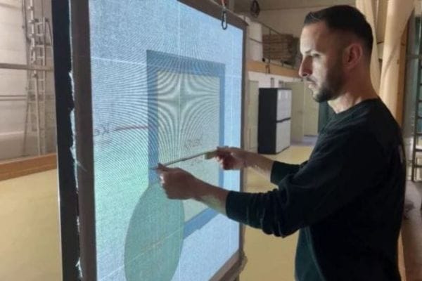 Project and draw motif